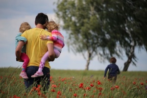 В Україні відзначають День батька
