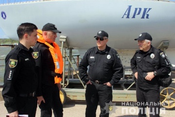 Водна поліція заступила на патрулювання узбережжя Азовського моря