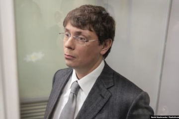 У САП пояснили, чому Крючкова випустили з України