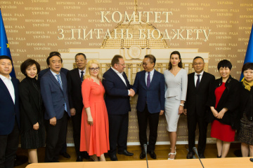 Китай має намір співпрацювати з Україною у сфері легкої промисловості