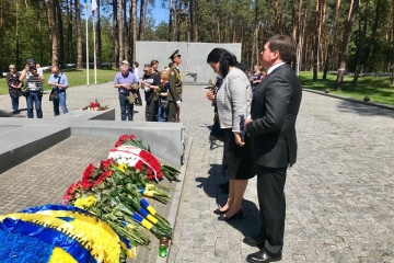 Климпуш-Цинцадзе обурена дифірамбами Сталіну в РФ