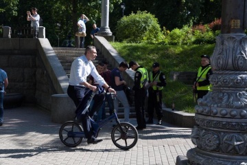 Klitschko to open pedestrian bridge in Kyiv on May 25