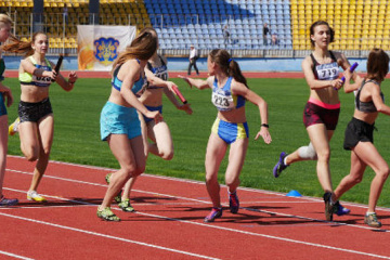В Ужгороде состоялся чемпионат Украины по эстафетному бегу