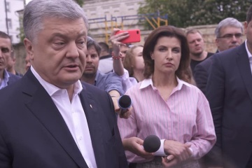 Порошенко: Готов ответить за Томос,