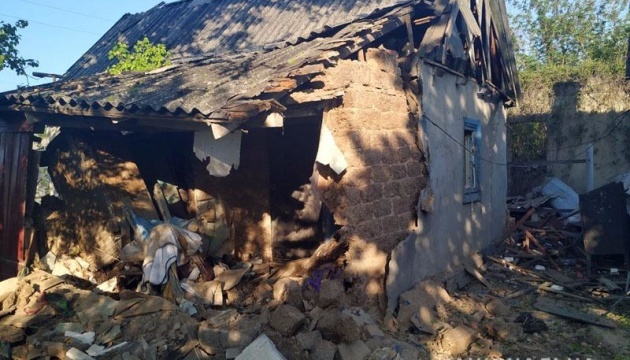 Russian-backed forces shell Maryinka, damage six buildings