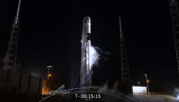 SpaceX успешно испытала систему спасения экипажа нового корабля Crew Dragon