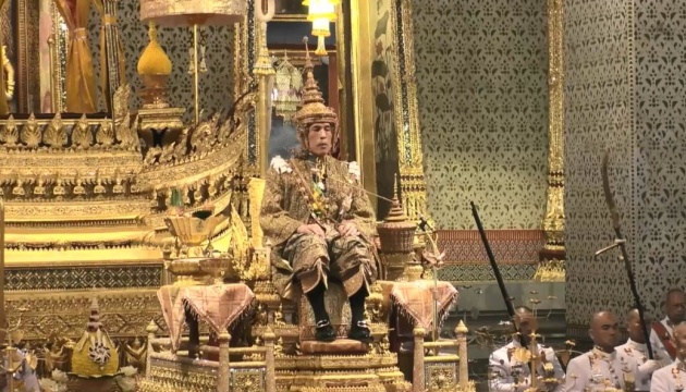 У Таїланді коронували нового правителя