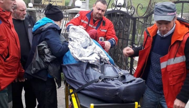У Карпатах рятувальники надали допомогу чеській туристці