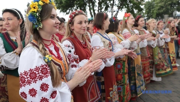 Na światową trasę koncertową wyruszył z Kijowa odnowiony chór Now Credo ZDJĘCIE