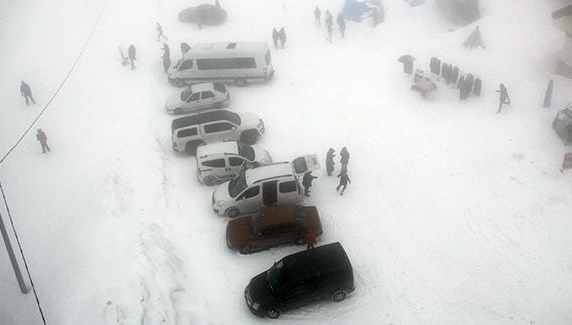 Травневий сюрприз: у Туреччині випав сніг
