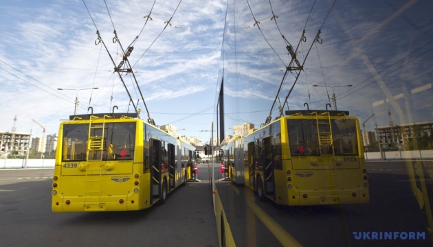 У столиці на вихідних змінять рух тролейбуси на вулиці Льва Толстого