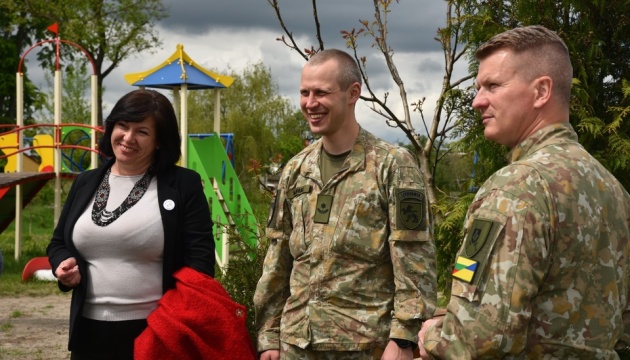 Військові з Литви та США допомогли дитбудинку на Львівщині