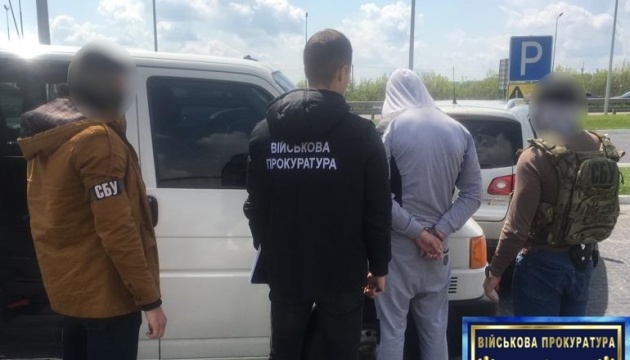 На хабарі затримали керівника житомирського митного посту На хабарі затримали керівника житомирського митного посту