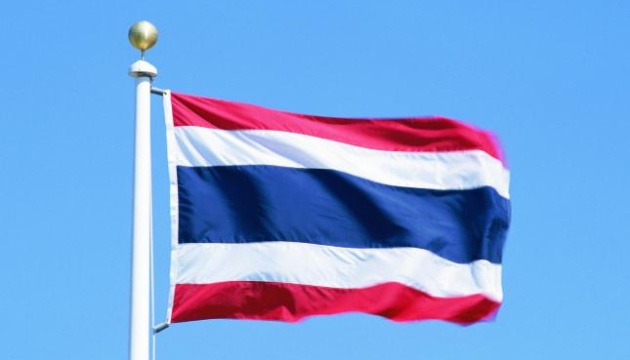 У Таїланді 15 членів кабінету міністрів пішли у відставку