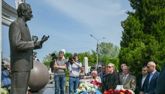 У Києві вшанували пам'ять легендарного футбольного тренера Валерія Лобановського