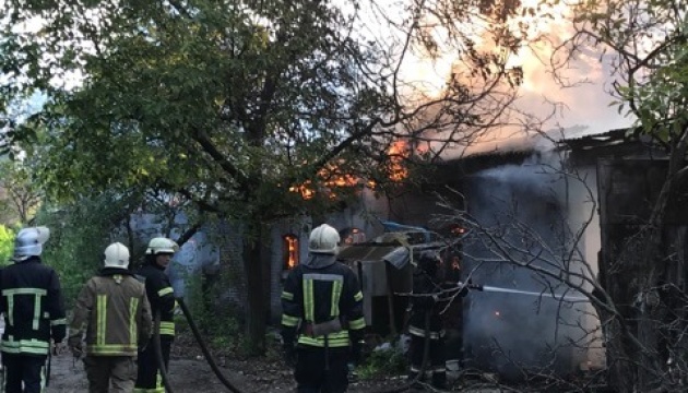 В Одесі сталася пожежа у колишній військовій частині