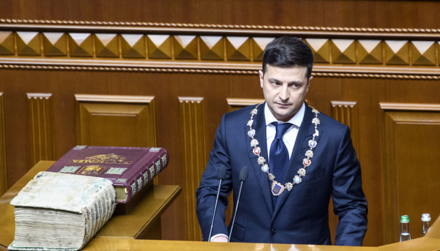 Зеленський заявив, що його перший указ буде про розпуск Ради