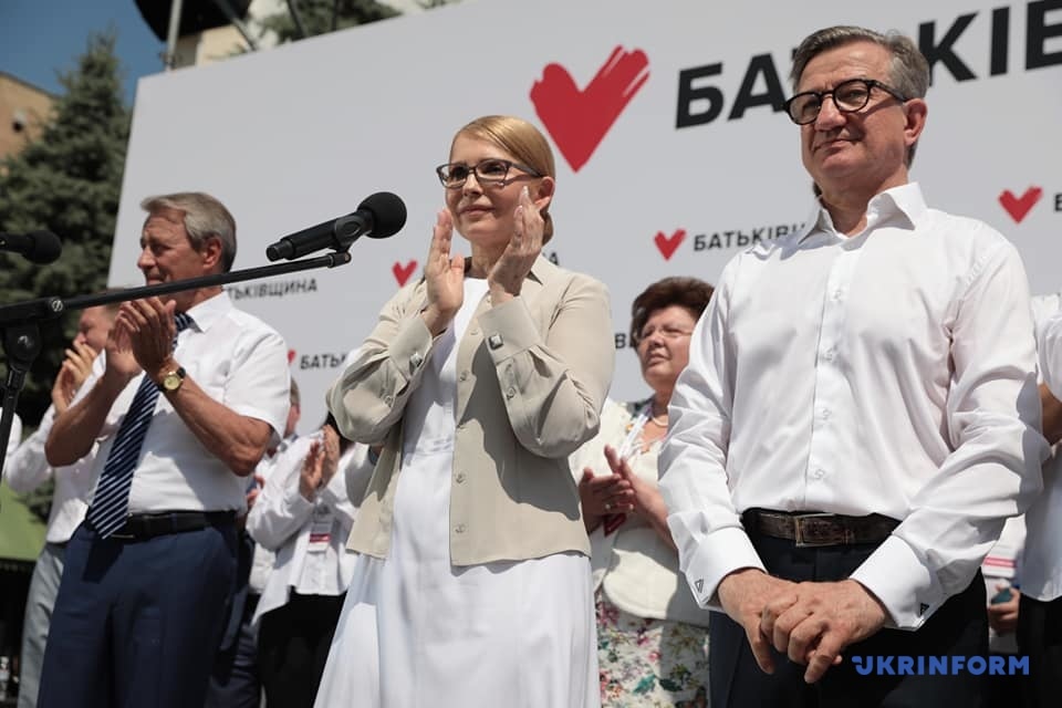 Batkivshchyna names top five candidates on its election list