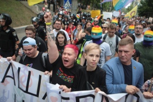 【写真・動画】LGBT+の市民による「キーウ・プライド」開催