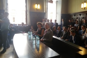 Суд в Австрії остаточно закрив справу про екстрадицію Фірташа до США