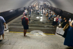 У Харкові затопило станцію метро