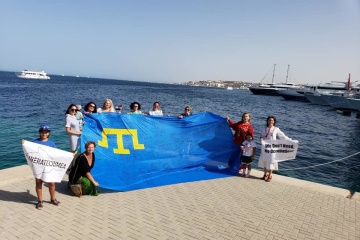 В Єгипті провели флешмоб у рамках акції «Об’єднані прапором - #LIBERATECRIMEA»
