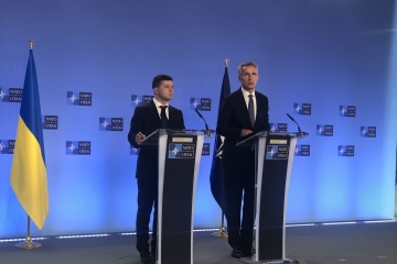 Столтенберг нагадав Зеленському про реформи, які наблизять Україну до НАТО