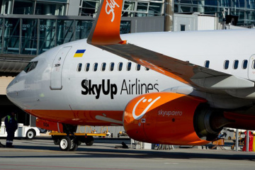 Літак SkyUp з українськими туристами із Занзібару застряг у Єгипті