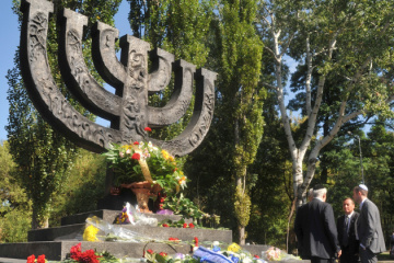 The memory of June 22, 1941: was it possible to avoid many victims among the Jewish population?