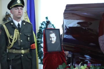 Une cérémonie d’adieu à Dmytro Tymtchuk se déroule à Kyiv (photos)