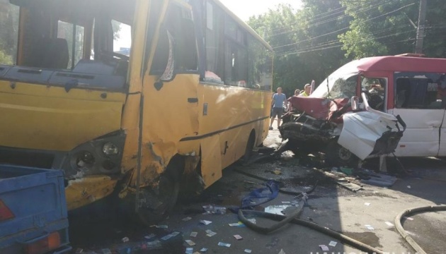 ДТП з маршруткою у Харкові: поліція уточнила кількість постраждалих