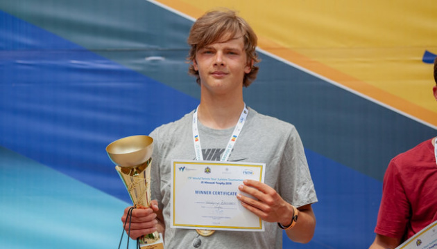 Українці Захаров і Зейналова виграли титули на юніорських турнірах ITF