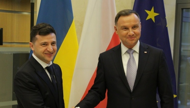 Ukrainian, Polish presidents meet in Brussels