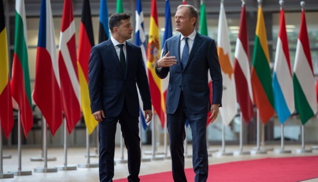 Zelensky thanks Tusk for initiative to invite Ukraine to next G7 summit