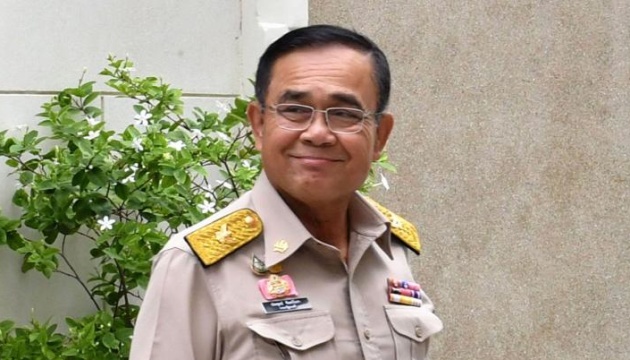 Прем'єр-міністр Таїланду зберіг свою посаду