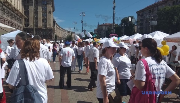 У Києві пройшов “здоровий” флешмоб до Дня медика