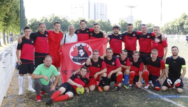 Український футбольний клуб “Бандера” став чемпіоном Парижа серед аматорів