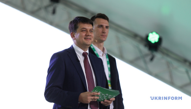 ラズムコウ人民奉仕者党党首 ドンバス占領 クリミア併合が続く限り テレビではロシア