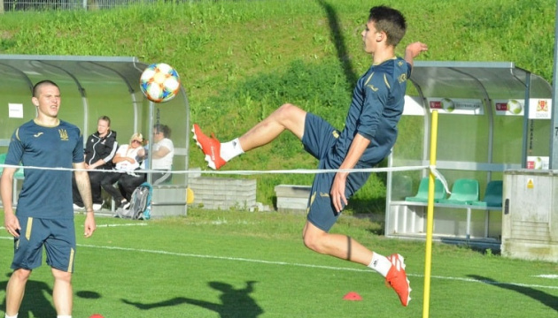 Сьогодні футболісти збірної України U-20 проведуть відкрите тренування в Гдині Сьогодні футболісти збірної України U-20 проведуть відкрите тренування в Гдині
