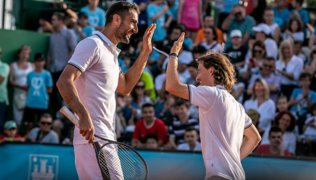 Манджукич переміг Модрича на благодійному тенісному турнірі в Загребі