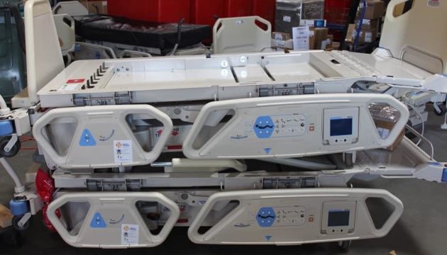 USA übergeben medizinische Geräte für Militär und Kinderkliniken - Foto
