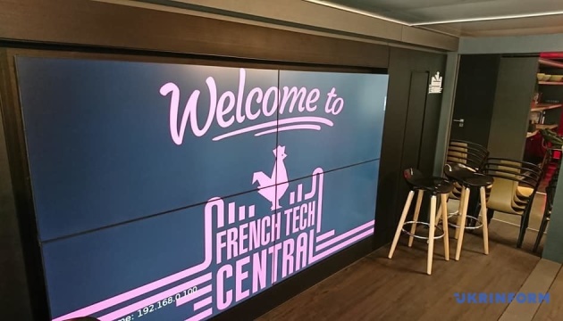 Zelensky visiting Station F startup incubator in Paris