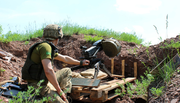 На Донбасі окупанти 9 разів порушили 