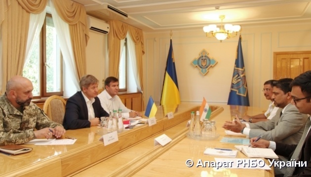 El secretario del CSND discute la cooperación en el ámbito de la defensa con el Embajador de la India en Ucrania 