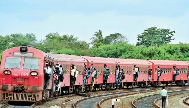 Через страйк залізничників на Шрі-Ланці застрягли тисячі туристів