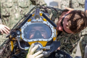 オデーサでの多国間海軍共同演習:6か国の潜水士が共同訓練