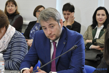 Поліграф не пропонувати: голова Київської ОДА подав в суд на Дубінського