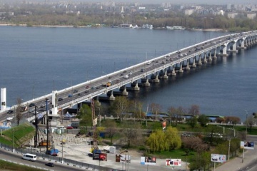 Центральный мост Днипра перекрывают на два месяца