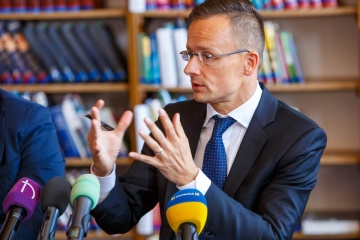 Сіярто заявляє, що його вояж на Закарпаття не є втручанням у вибори