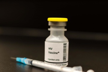 Американці анонсували глобальні випробування вакцини проти ВІЛ